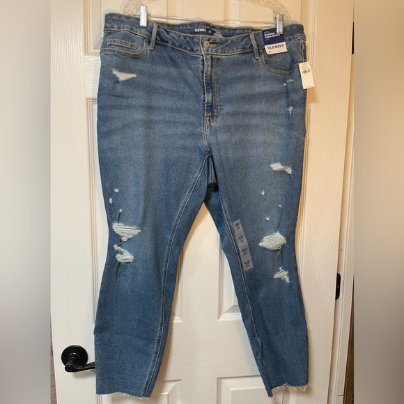 Old Navy Denim - NWT: Old Navy Rockstar Super Skinny Ankle